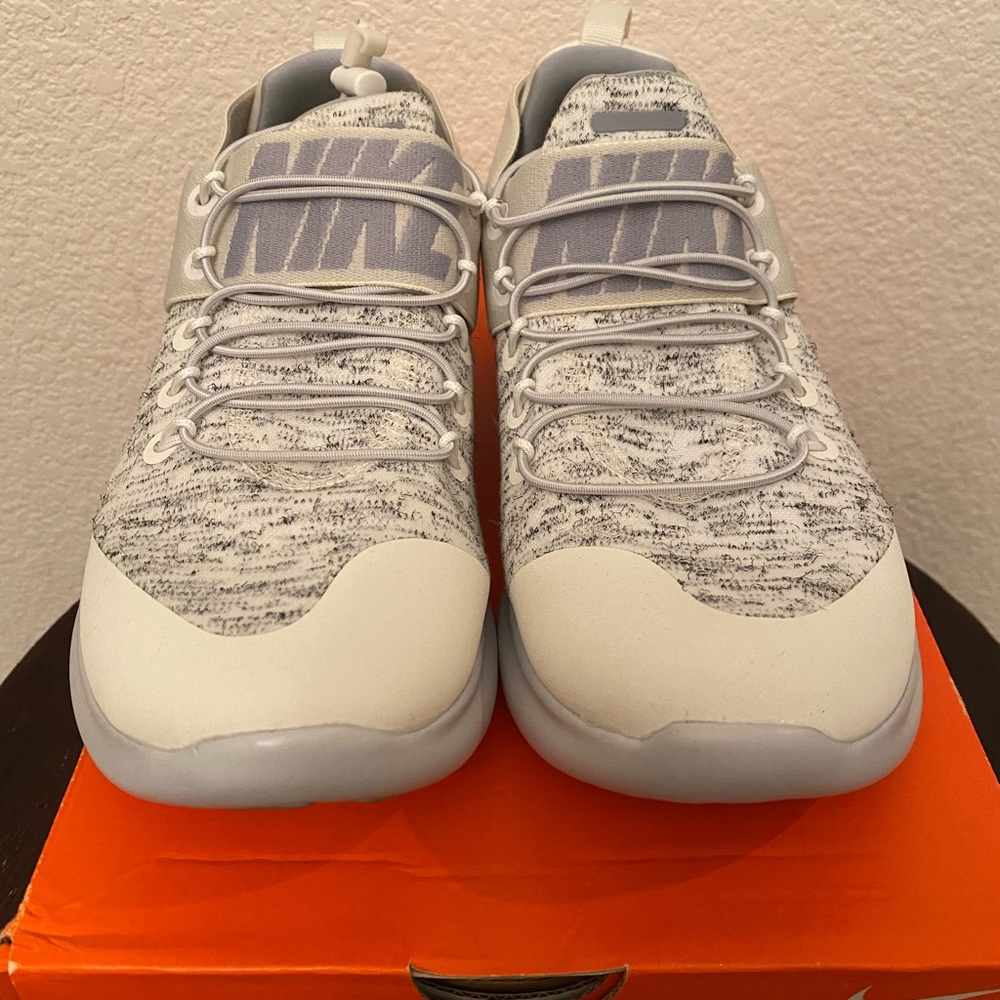 Nike Free Run Commuter Sneaker Size US 8